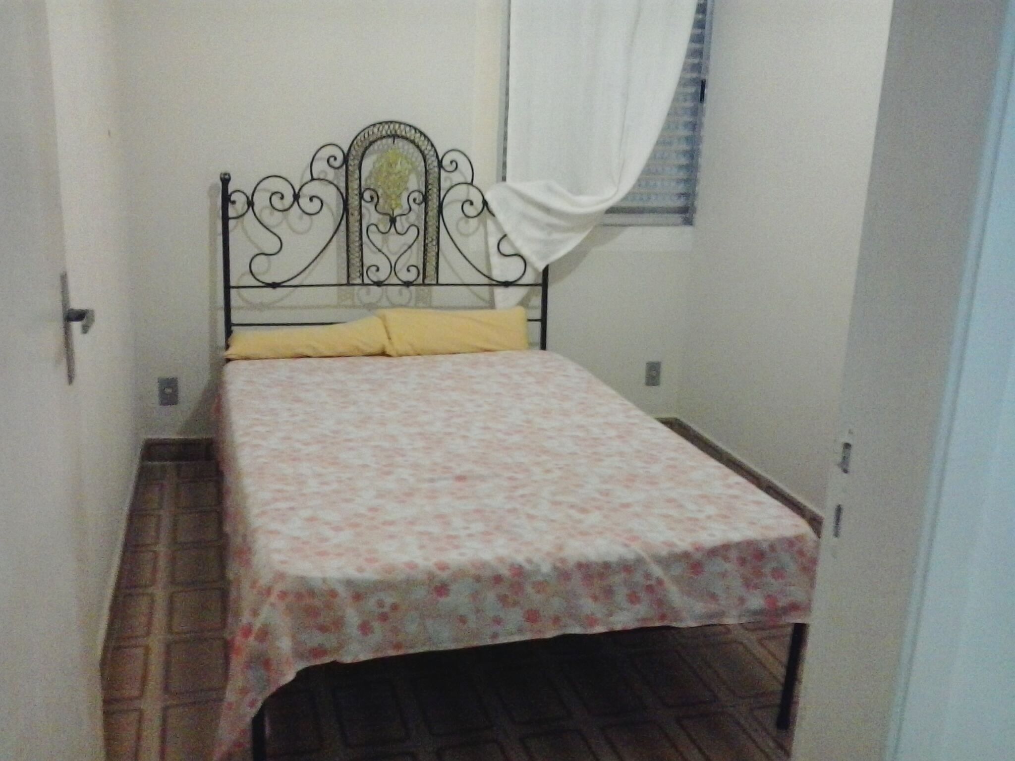 Defrente Beach Bertioga for weekends and feriadosno