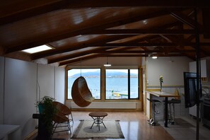 Panoramic Loft | Living area - Cumbres Apart (Natales)