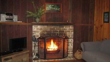 Fireplace, DVD player