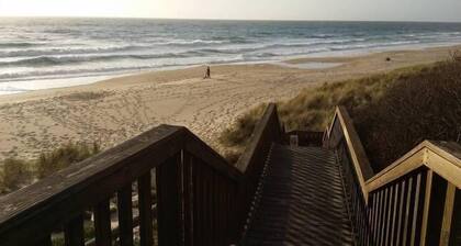 Beachside Escape Right On The Esplanade