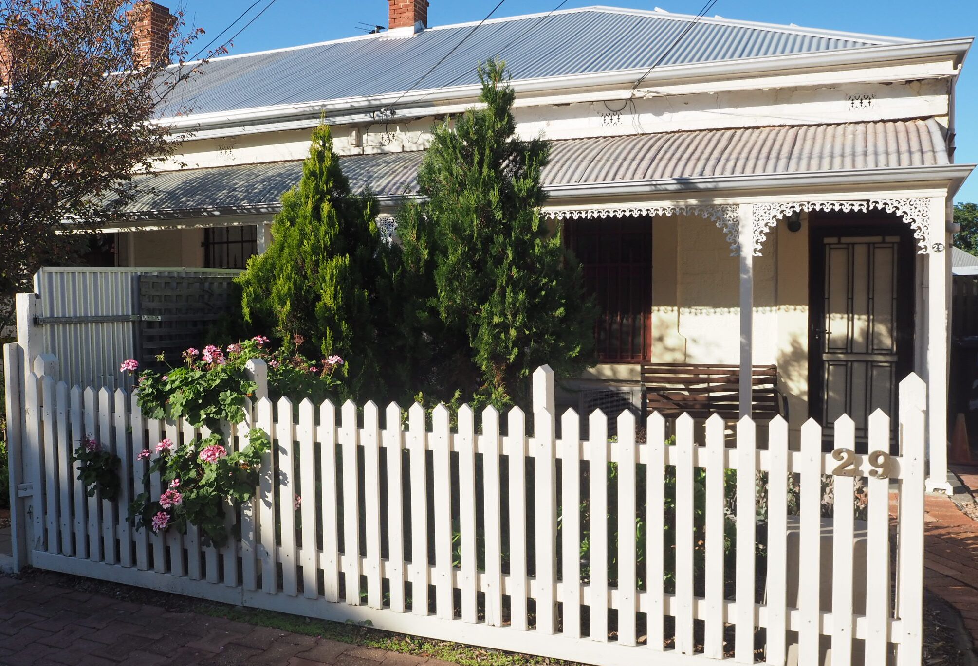Clyde's Cottage (Parkside)