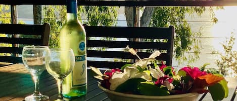 تناول الطعام بالخارج