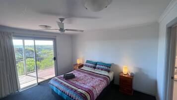 4 Schlafzimmer, Bügeleisen/Bügelbrett, WLAN, Bettwäsche