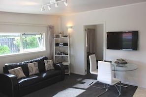 TV, DVD player, books, stereo