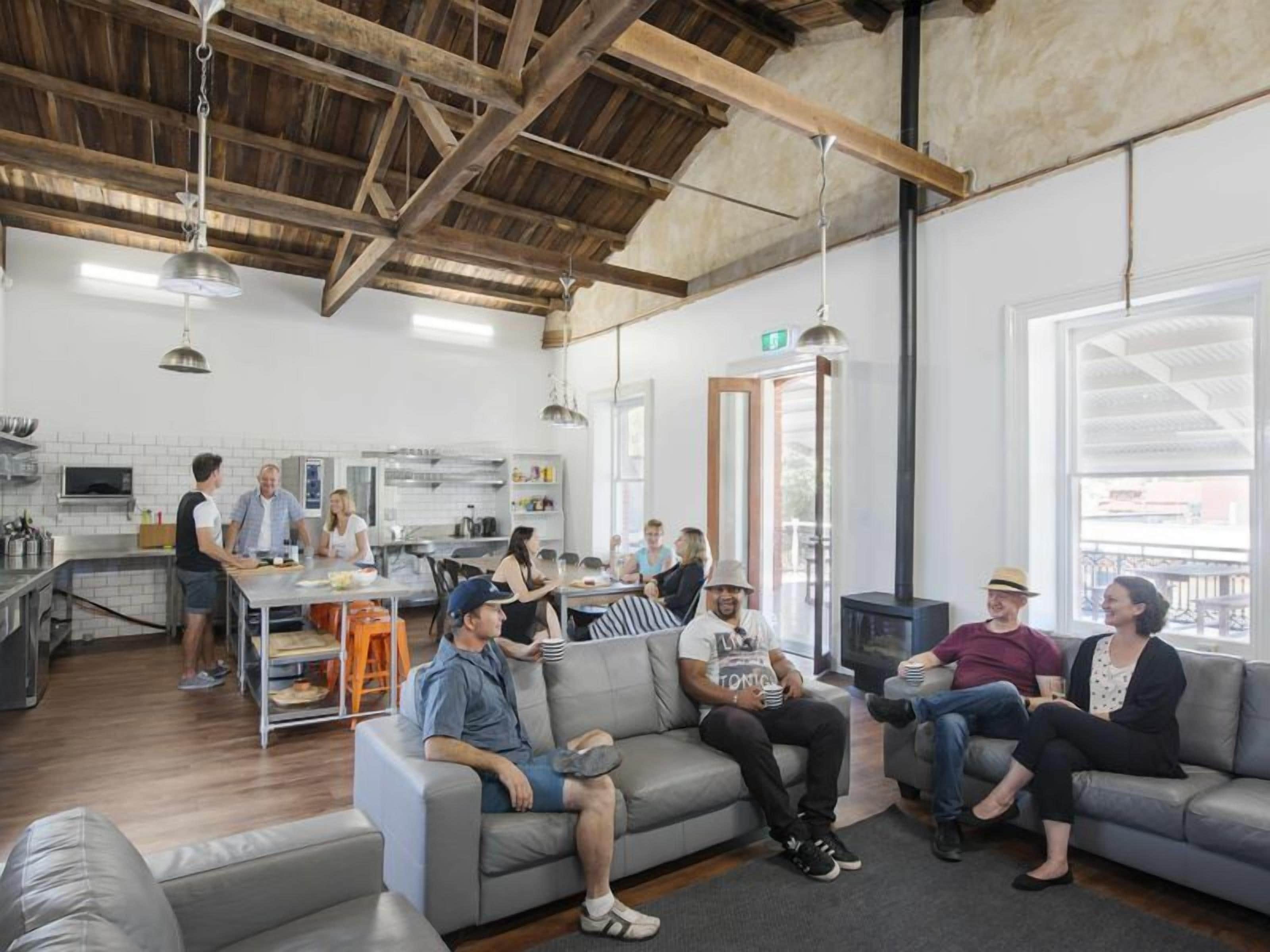 cu@wallaroo-cu2 Group accommodation — image 4