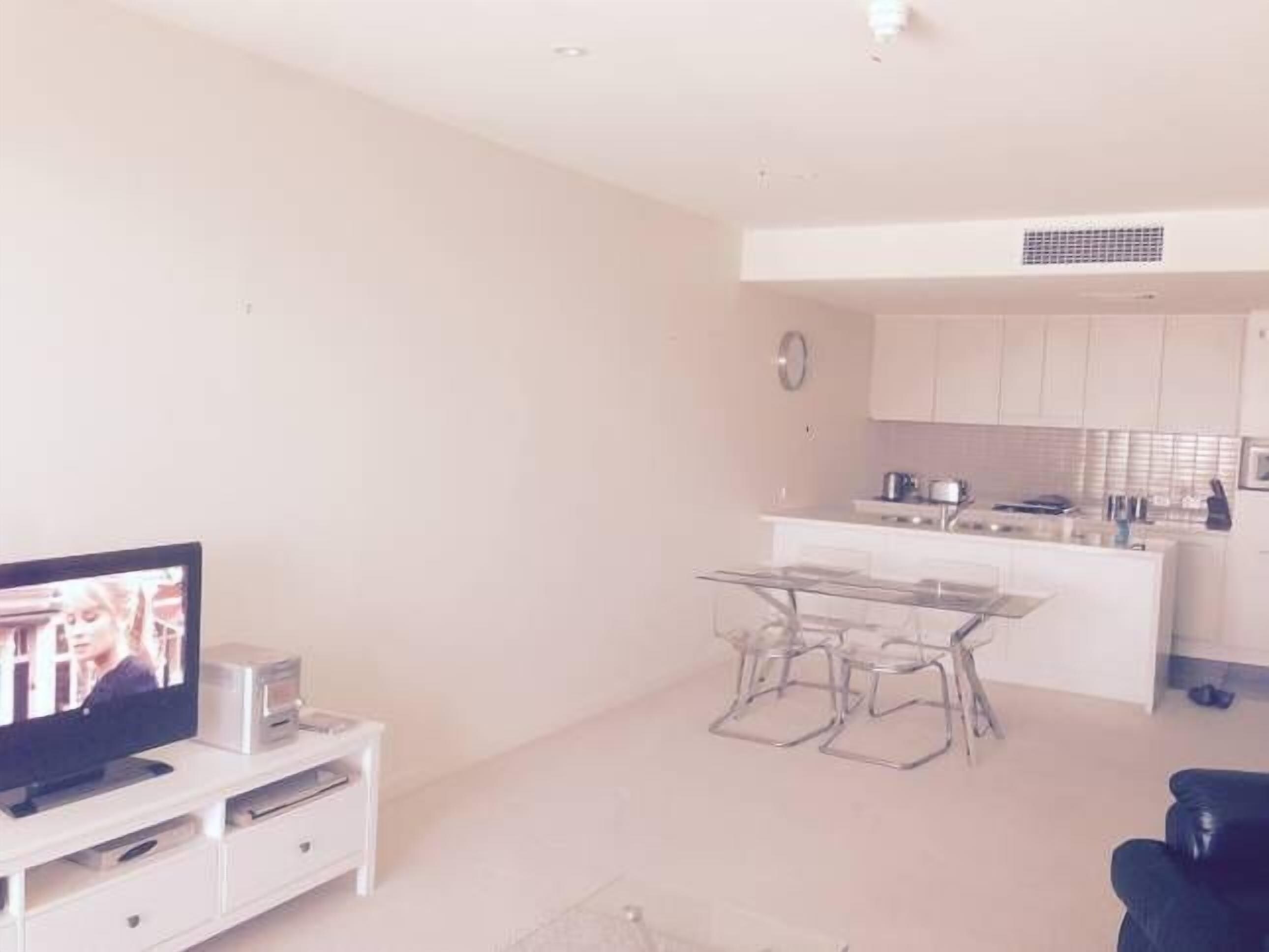 Breakwater Apartment