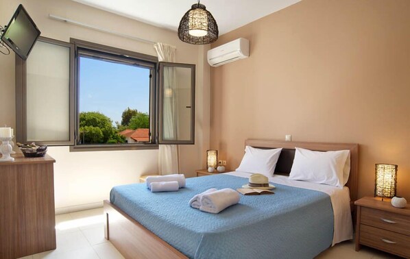 Superior Apartment, 1 Bedroom | 2 bedrooms, in-room safe, desk, soundproofing - G Living 365 (Kefalonia)