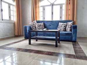 Basic Suite | Living room | Flat-screen TV - Amwaj Hotel (El Jadida)
