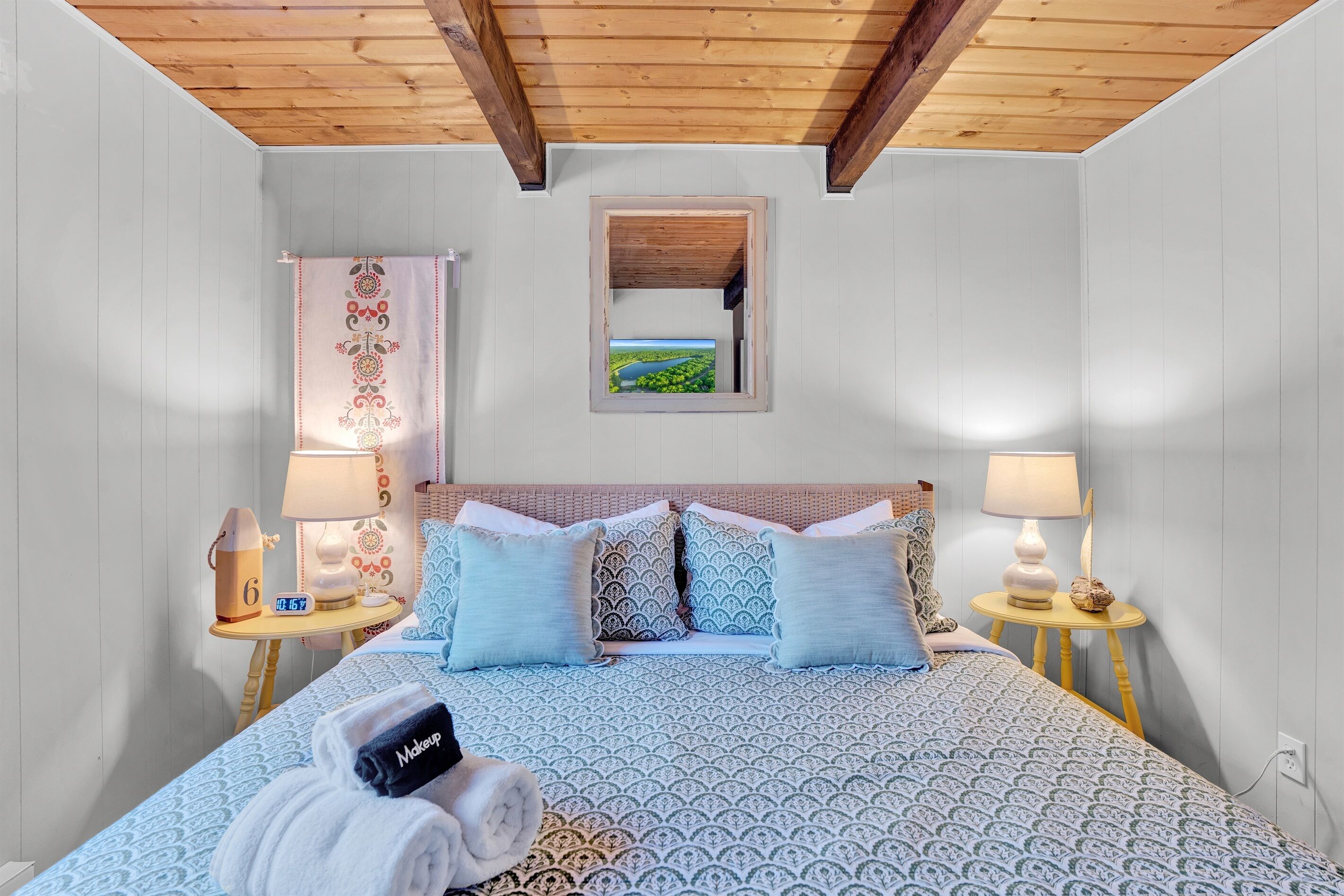 3 slaapkamers, een bureau, een strijkplank/strijkijzer, gratis wifi