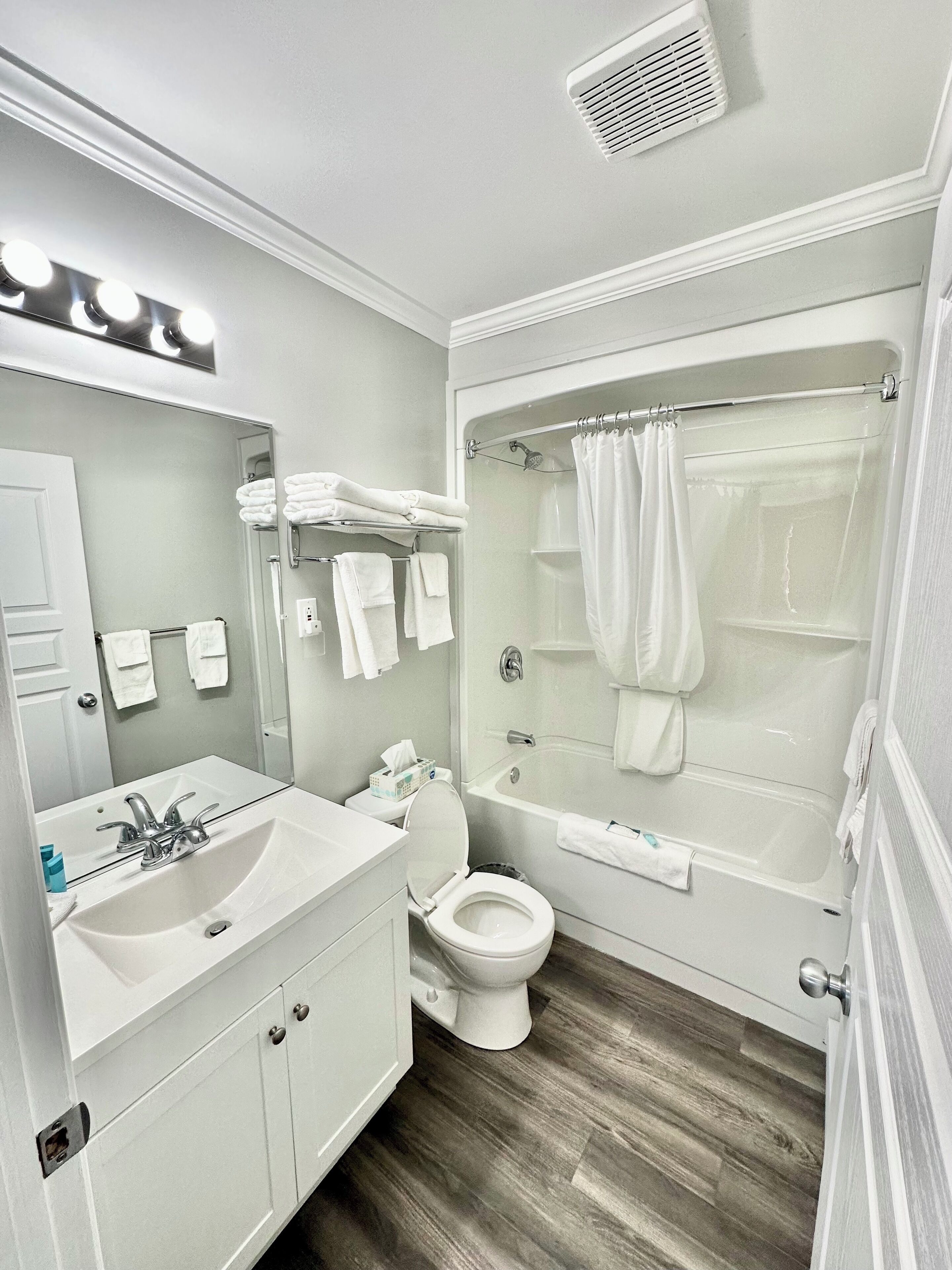 duplex | bathroom | towels