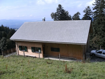 Blick von Oben auf die Hütte