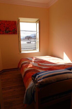 Iron/ironing board, free WiFi, bed sheets - Secret garden - Hostel (Cusco)