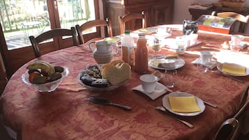 Petit déjeuner préparé à la commande compris tous les jours