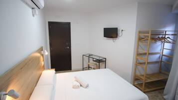 Standaard tweepersoonskamer, 1 tweepersoonsbed, niet-roken, gedeelde badkamer | Kameruitzicht