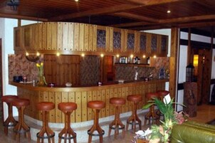 Bar (en la propiedad)