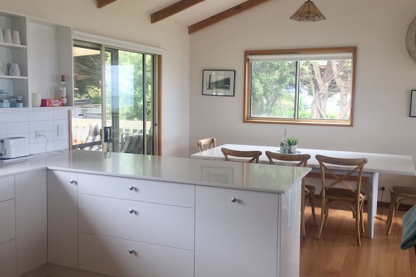 Open plan kitchen and dining
