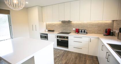 ABERDEEN: Heart of Bright