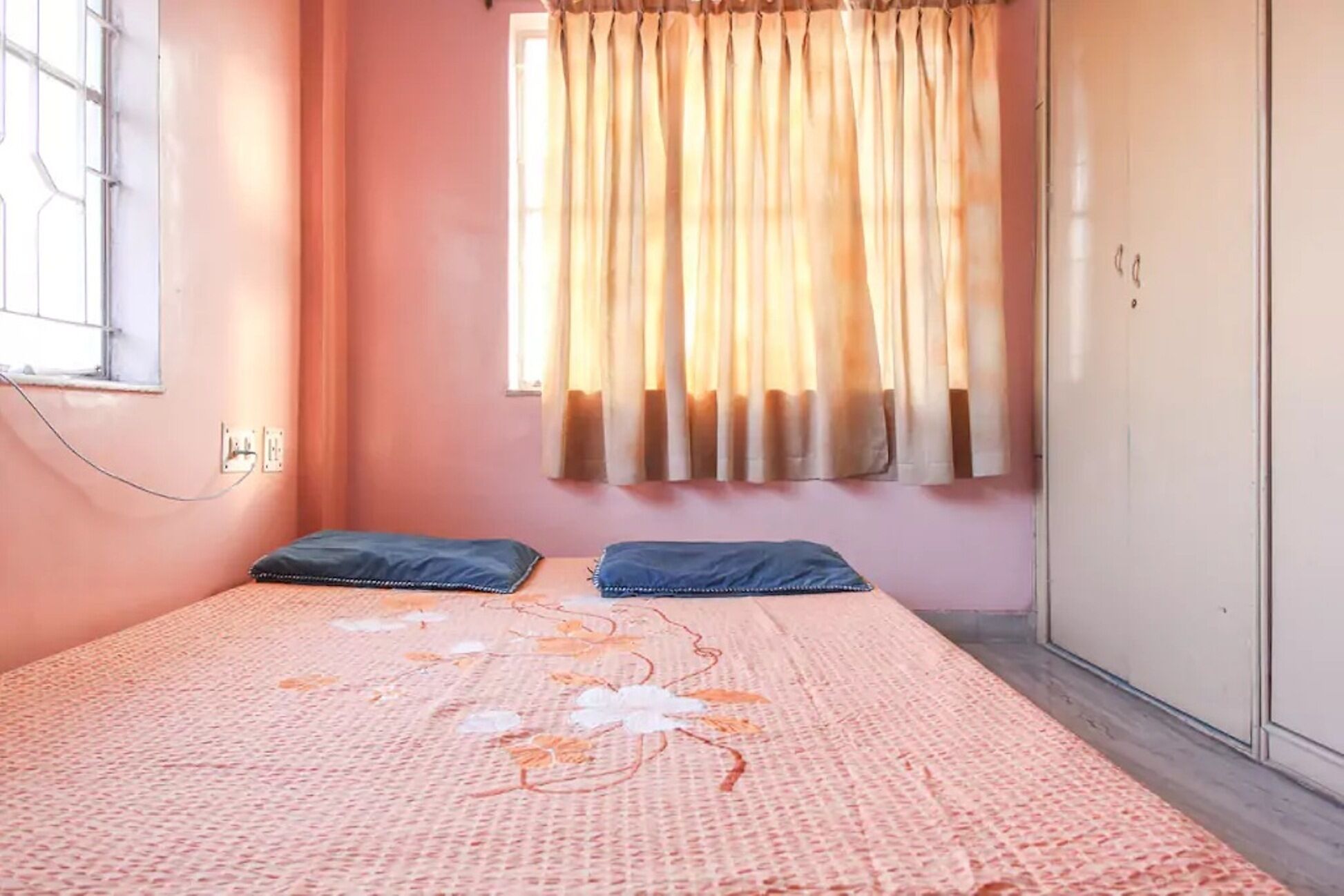 HOME COMFORT AT BUDGET PRICE NEAR MARKET