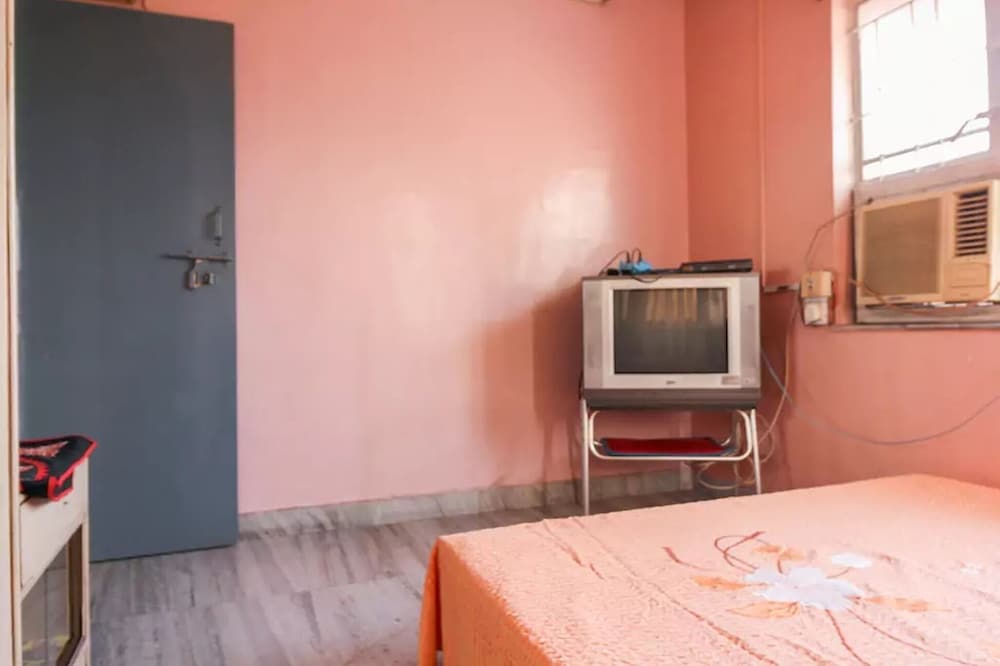 HOME COMFORT AT BUDGET PRICE NEAR MARKET