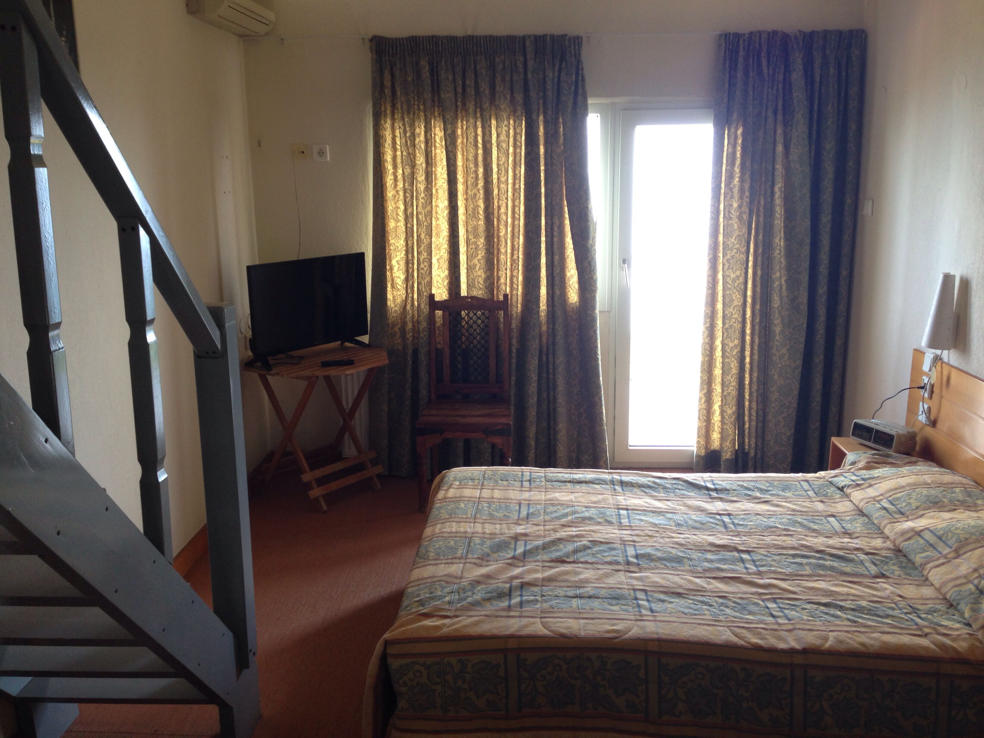 Duplex Luxury sea view apartment for 6, 3 klm from the sea and thermalism