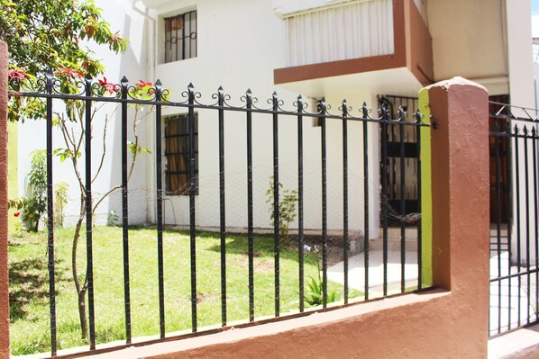 Façana frontal de l'allotjament