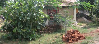 Raman alayam Guest House
