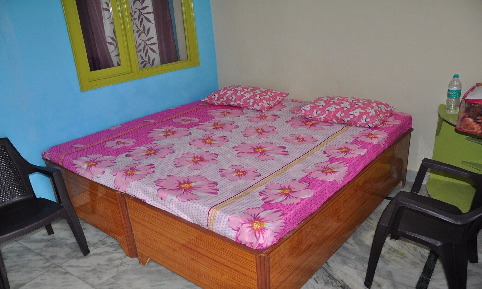 Private Room Near LBSNA