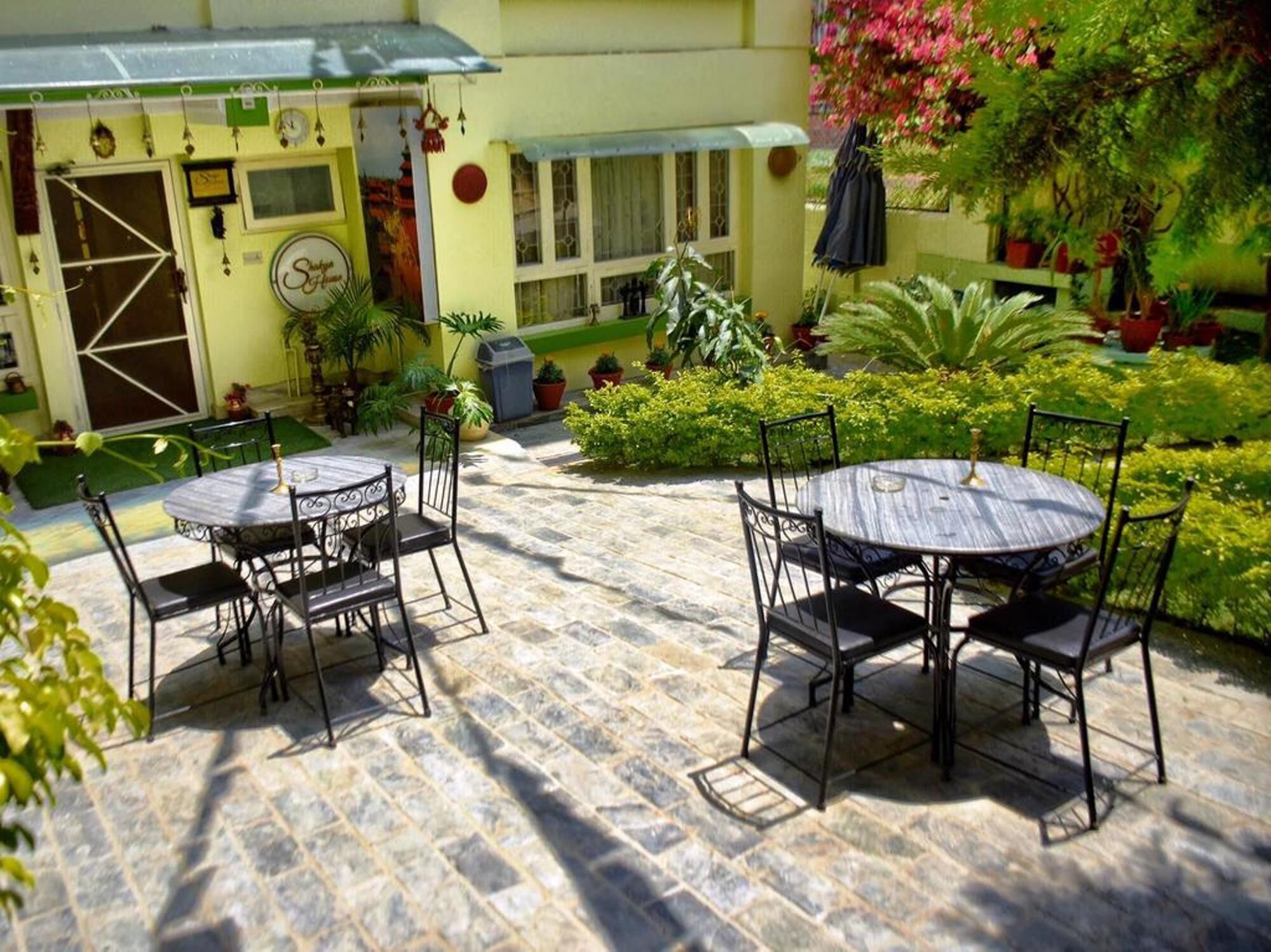 Garden Seating
