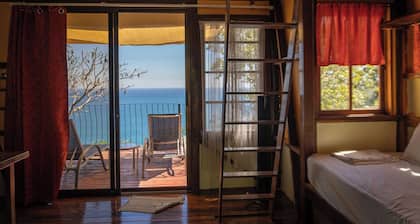 Montezuma Heights, Colibri Cabin Xtreme Ocean view tree house style. Sleeps 3
