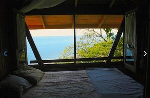 In-room safe, WiFi, bed sheets
