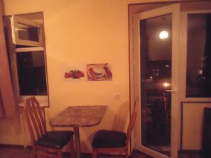 تناول الطعام