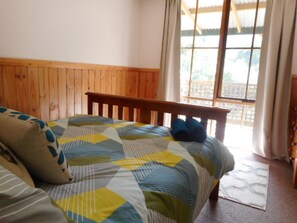 3 Schlafzimmer, Bügeleisen/Bügelbrett, Bettwäsche