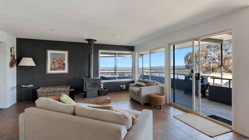 Lontano - Fabulous Views