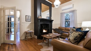 Unclassified image, 4 of 16, button - Albion - lovingly restored 2 bedroom miner's cottage (DAYLESFORD)