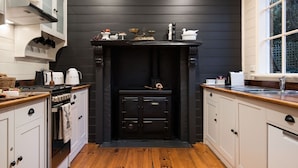 Unclassified image, 3 of 16, button - Albion - lovingly restored 2 bedroom miner's cottage (DAYLESFORD)