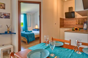 Dining - Sun&Sea Apartments A2(4+2) oversees Medulin bay for a relaxing vacation (Medulin)