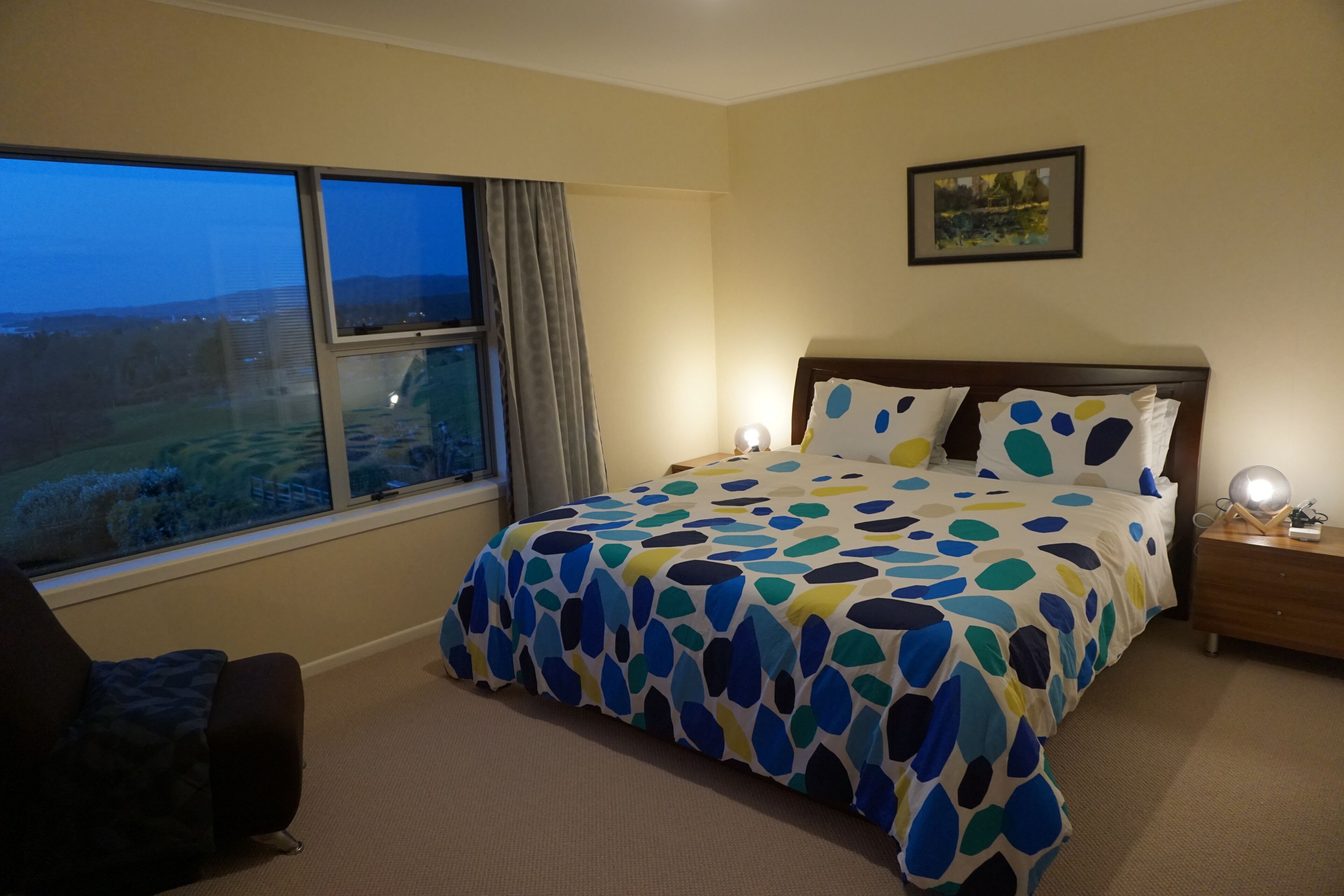 4 bedrooms, desk, iron/ironing board, free WiFi