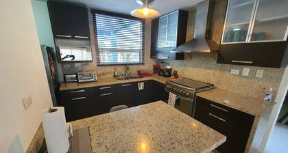 Casa Brendas 59: 3 BR house, best location in Torreon, completely furnished