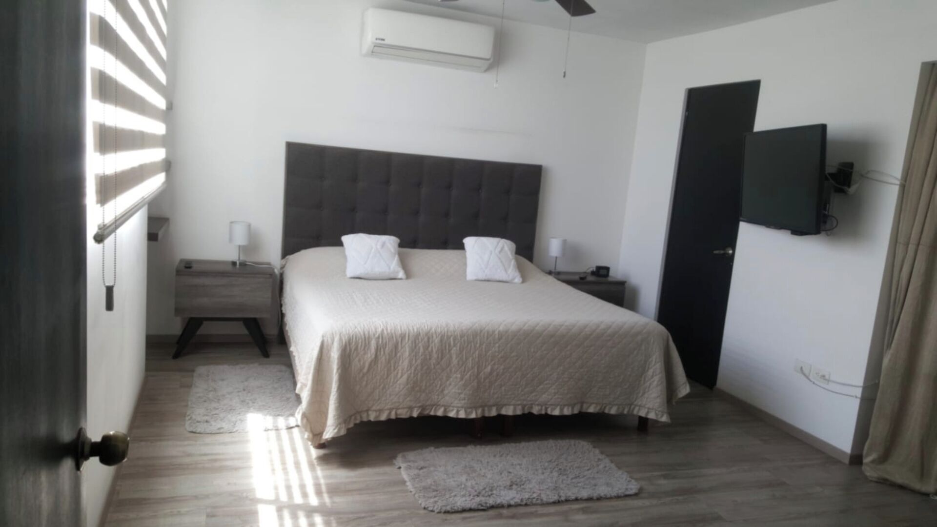 3 bedrooms, iron/ironing board, WiFi (free), bed sheets
