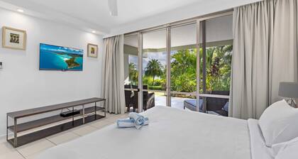 Lagoon Lodge 008, Beachfront Apartment on Hamilton Island