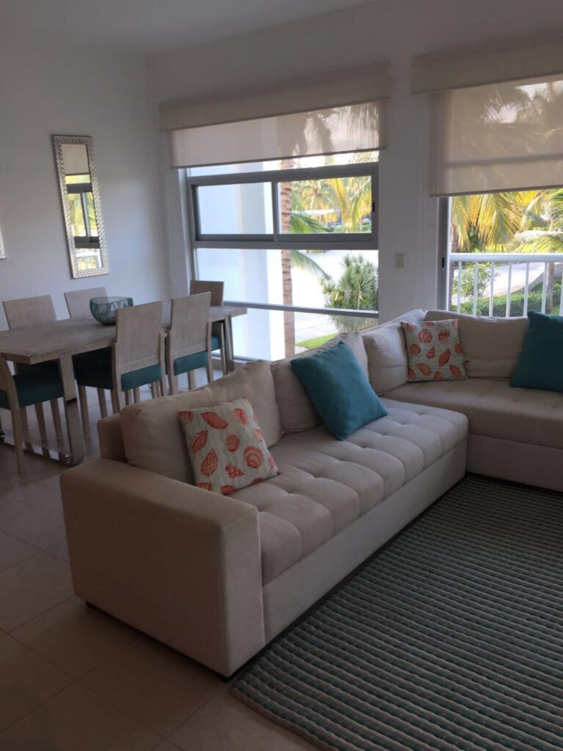 Cheap, safe and Chic  Mayan palace Condo