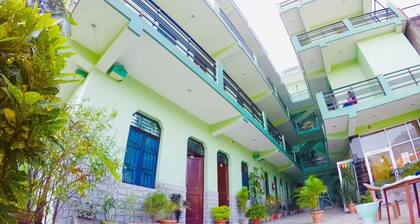 Yoga Villa - EINE NEUE YOGA HUB