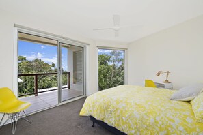 4 habitaciones, tabla de planchar con plancha y internet 