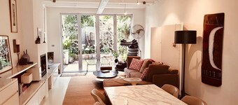 The Abode - 2-3 bedrooms - premium, spacious, light-filled and harbour views