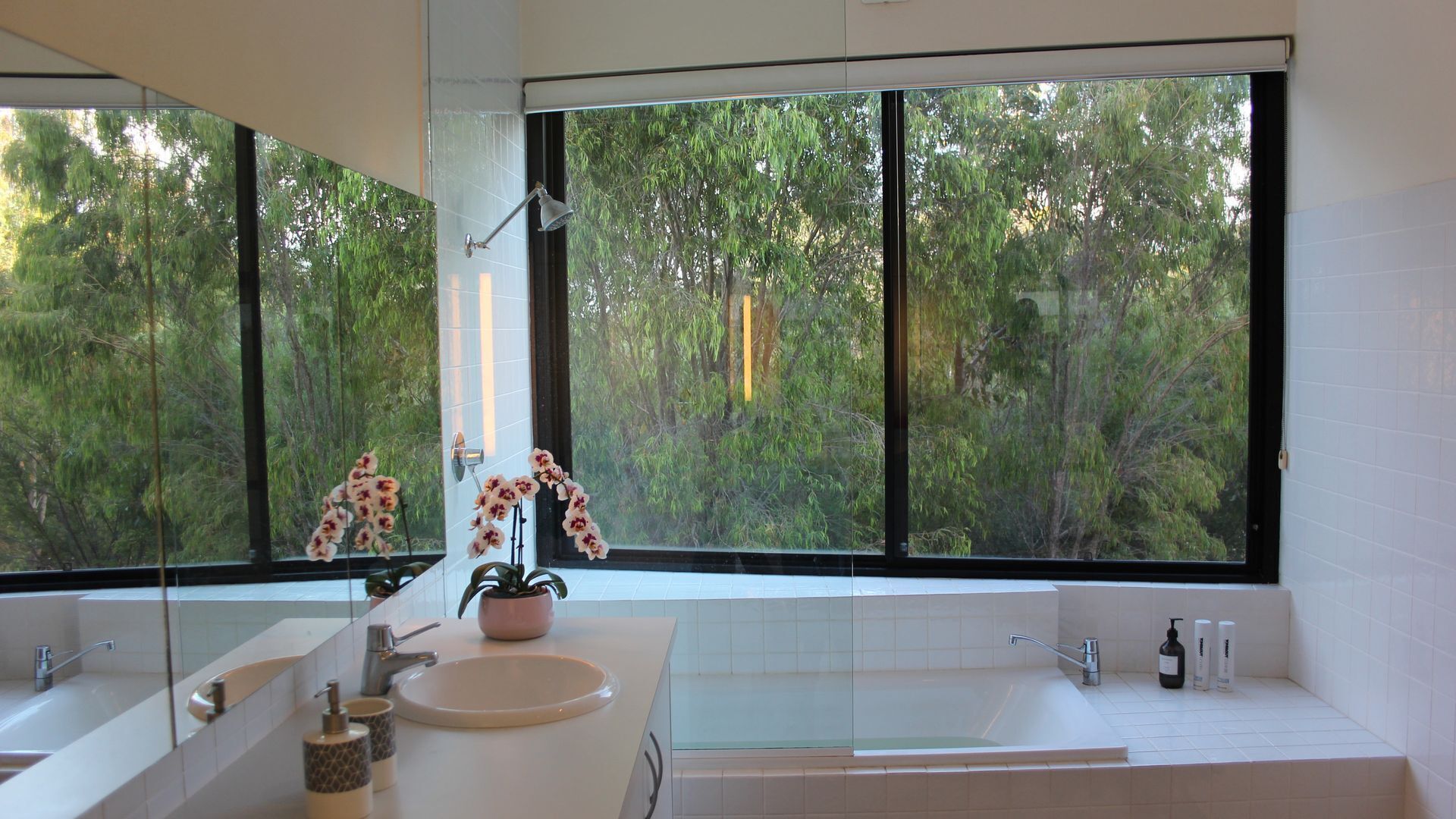 The Summer House - Luxury + Relaxation by Design