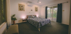 3 Schlafzimmer, Schreibtisch, Bügeleisen/Bügelbrett, kostenloses WLAN