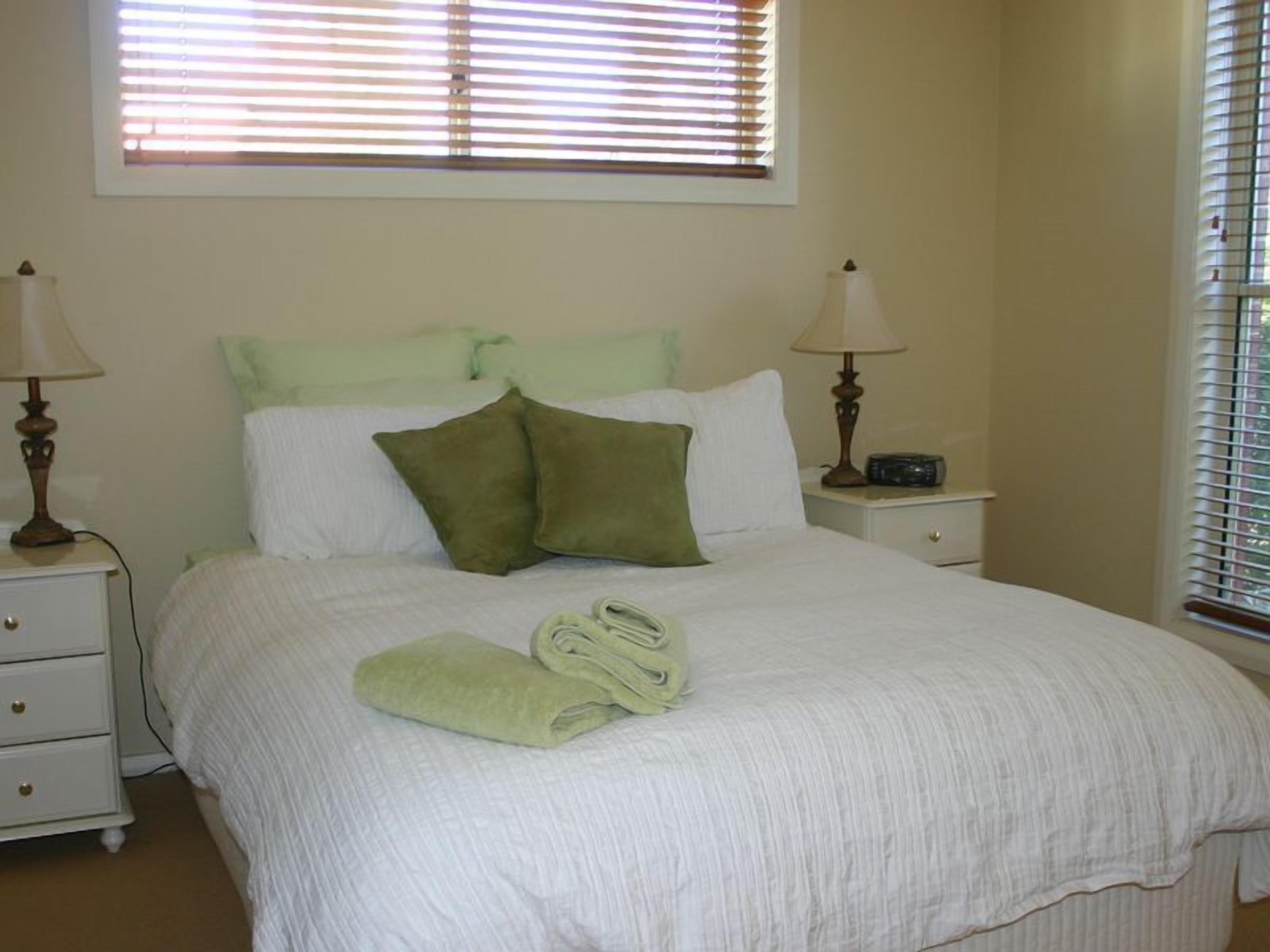 Villa on Nathan Central Albury