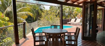 Haus mit Pool und Meerblick in Wohnanlage p bis zu 10 Personen.