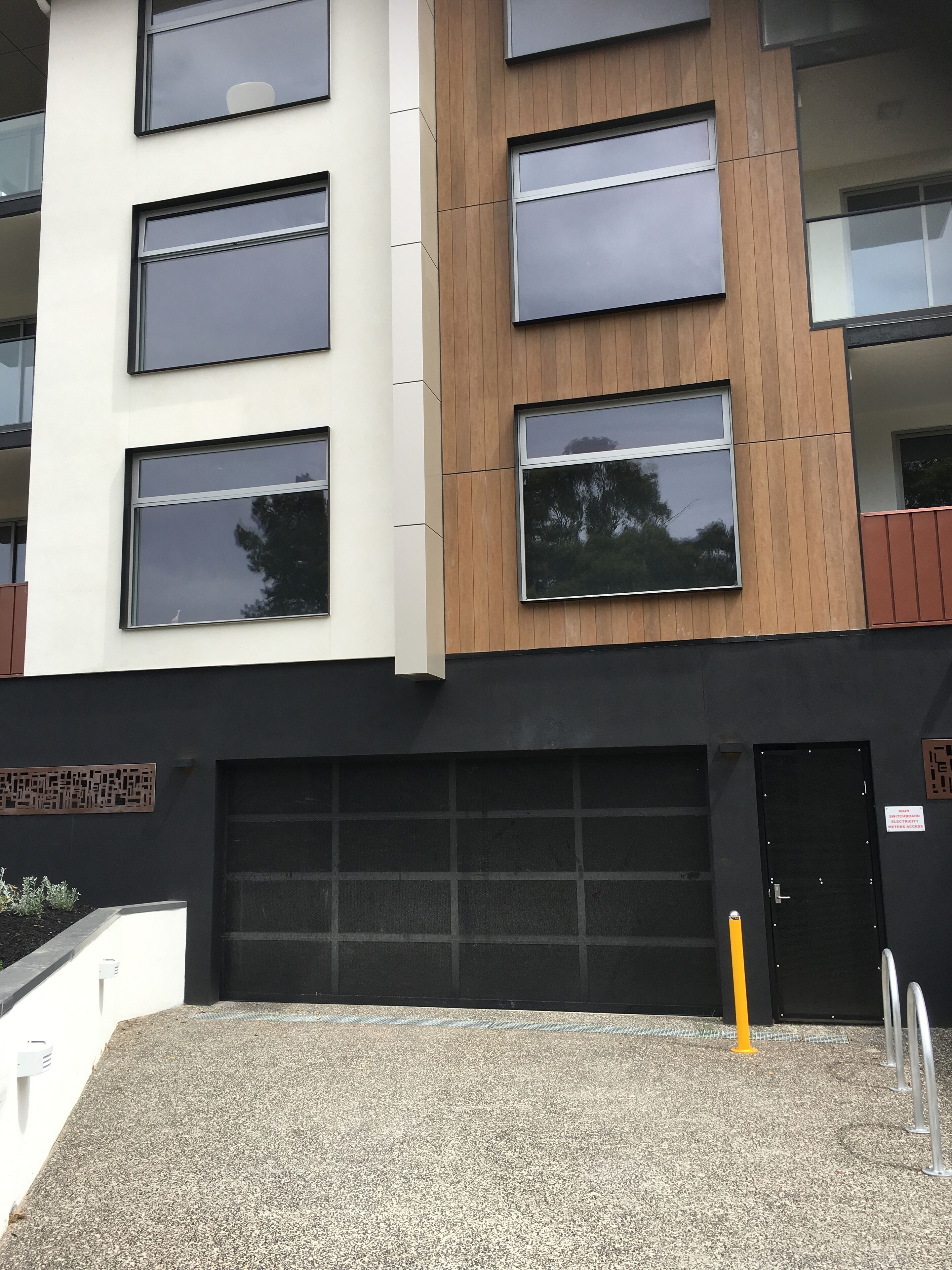 One Bedroom Modern Furnished Apartment 203 — image 6