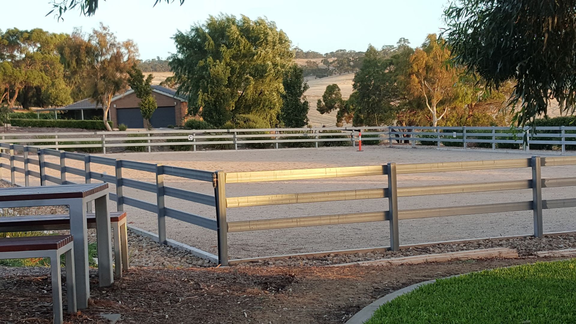 Equestrian Farm Stay — image 3